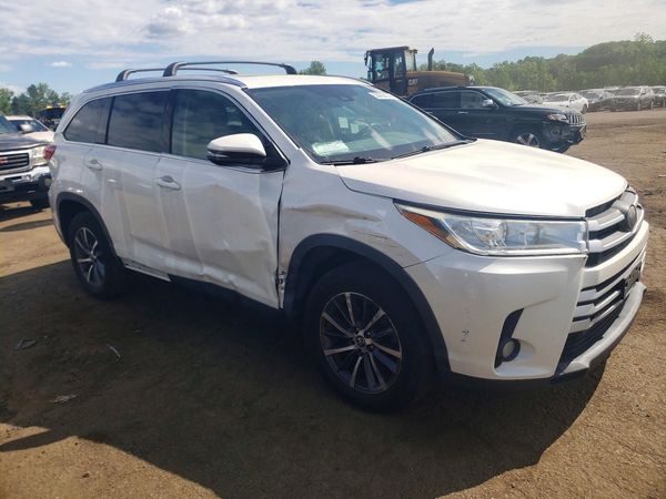 2019 TOYOTA HIGHLANDER SE/XLE