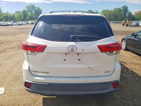 2019 TOYOTA HIGHLANDER SE/XLE