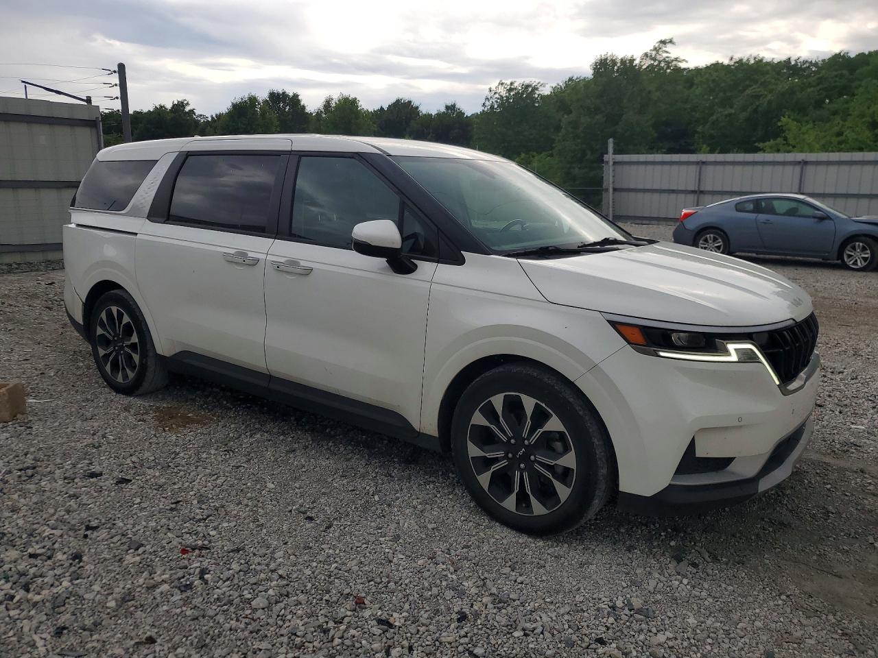 2024 KIA CARNIVAL EX