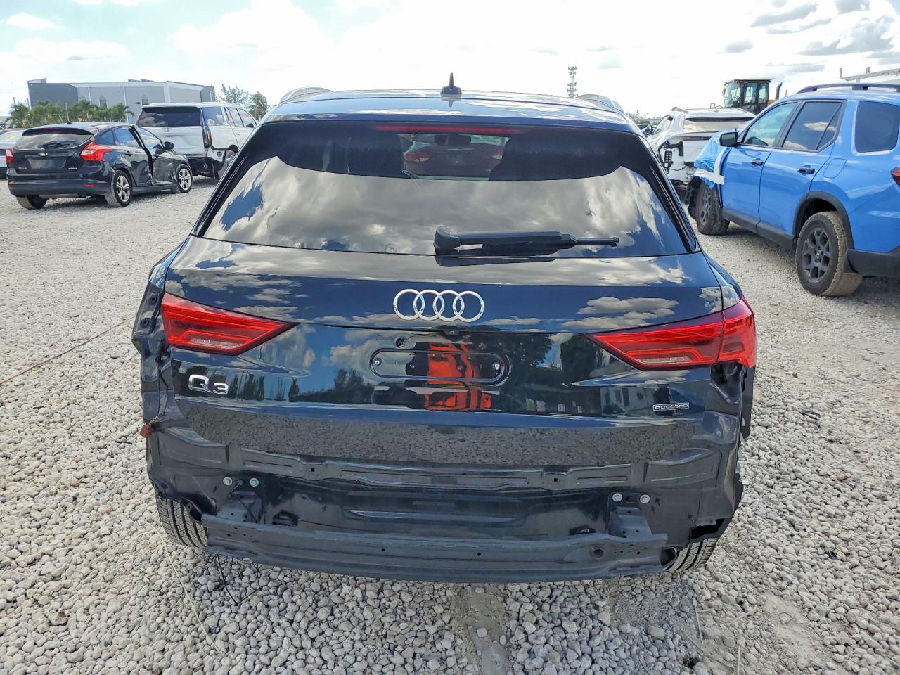 2020 AUDI Q3 quattro Premium