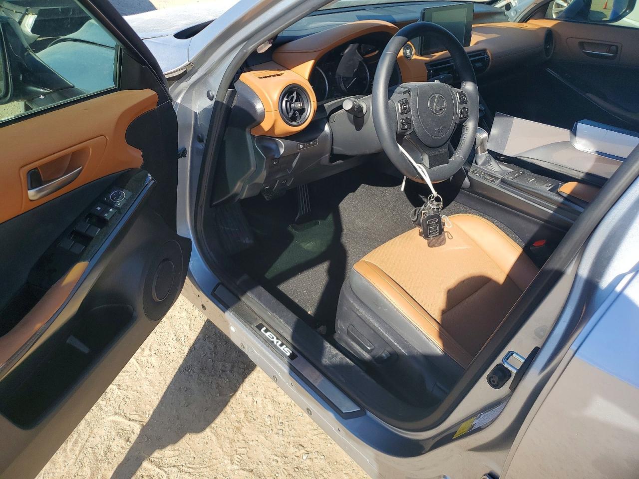 2024 LEXUS IS 300 300 Comfort