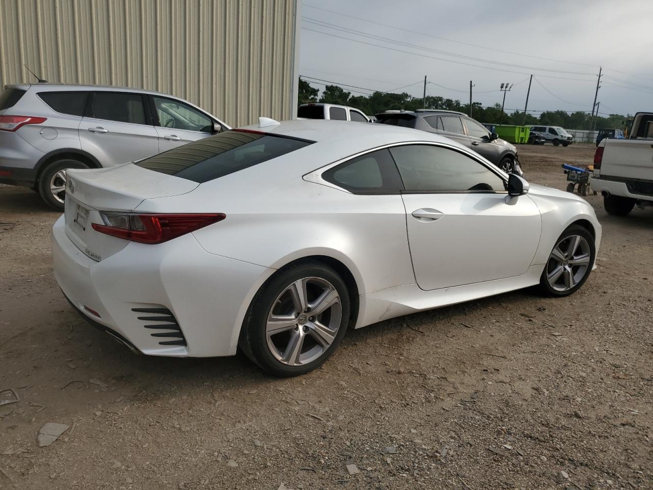 2016 LEXUS RC 200t