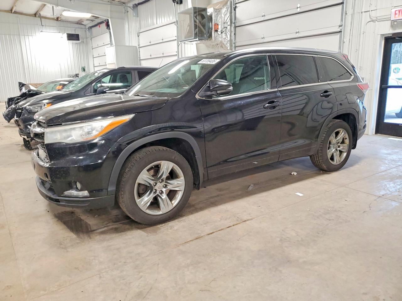 2015 TOYOTA HIGHLANDER