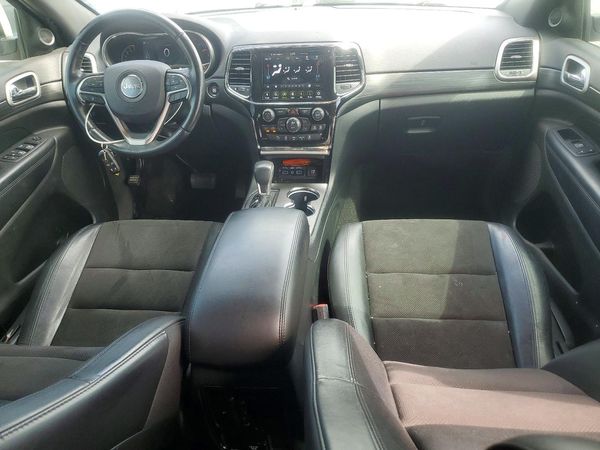 2020 JEEP GRAND CHEROKEE LAREDO 4X4