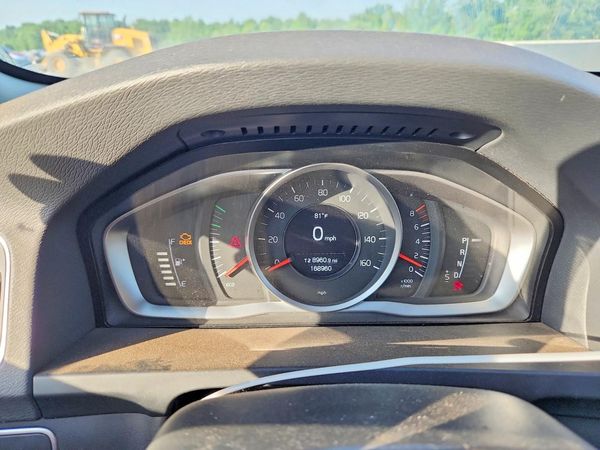 2017 VOLVO S60