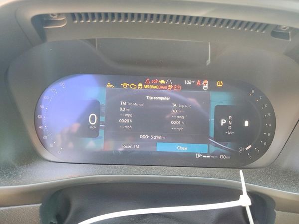 2026 VOLVO XC40 Plus Dark