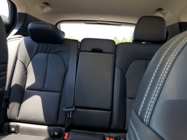 2026 VOLVO XC40 Plus Dark