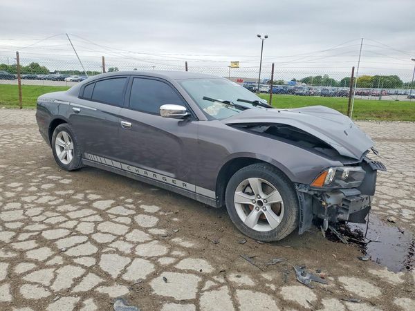 2014 DODGE CHARGER SE