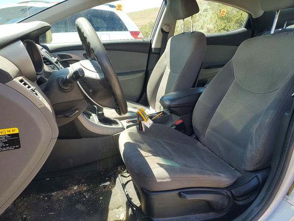 2014 HYUNDAI ELANTRA GLS (Middle)