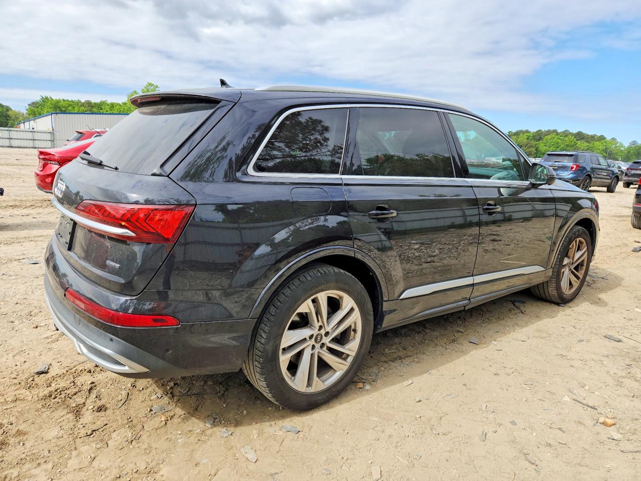 2021 AUDI Q7 quattro Premium Plus