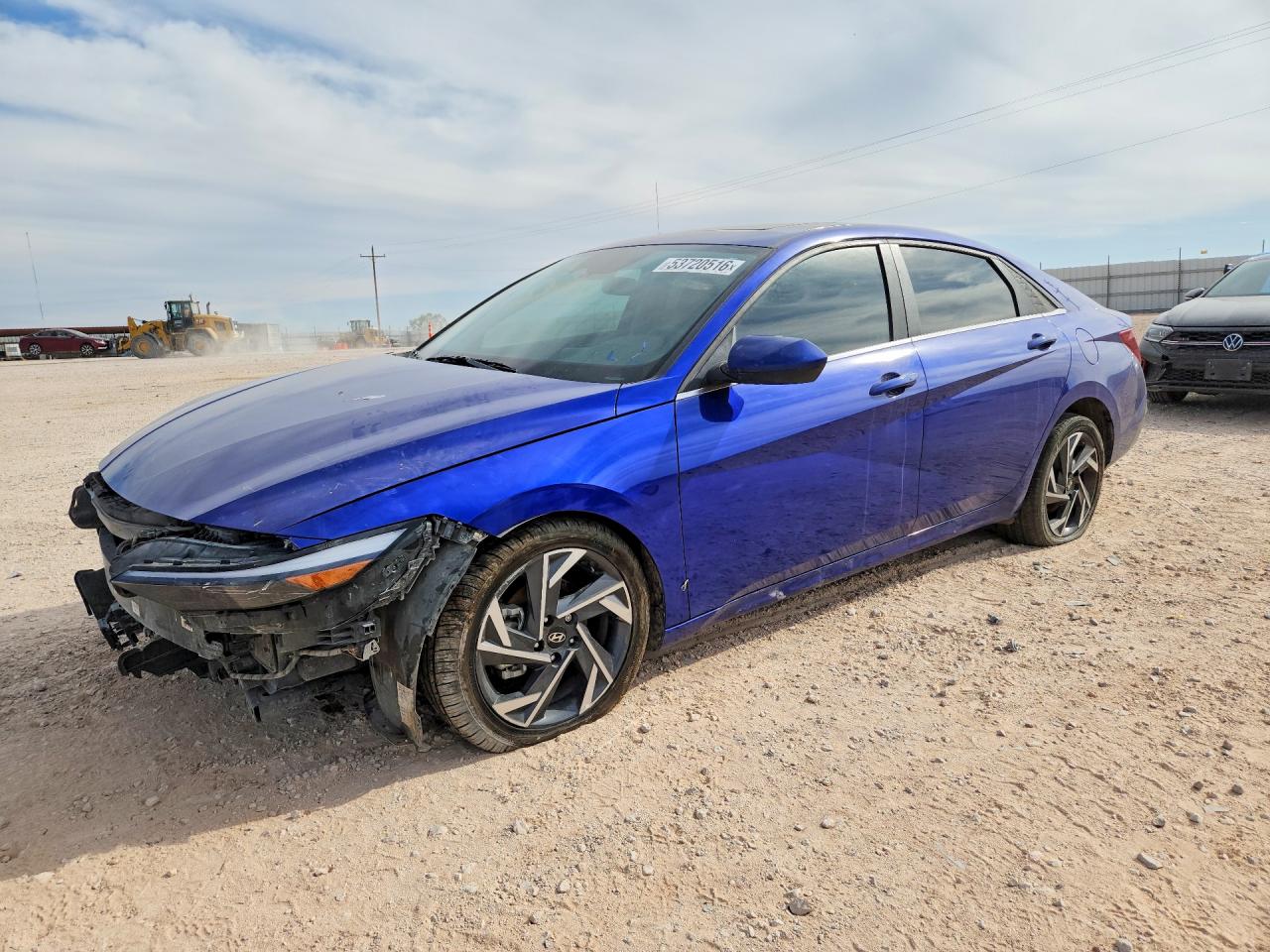 2024 HYUNDAI ELANTRA SEL w/ Convenience Pkg — Front 3/4