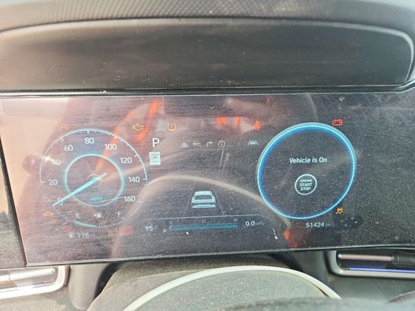 2024 HYUNDAI ELANTRA SEL w/ Convenience Pkg — ODOM