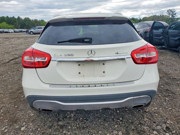 2018 MERCEDES-BENZ GLA GLA250-4M