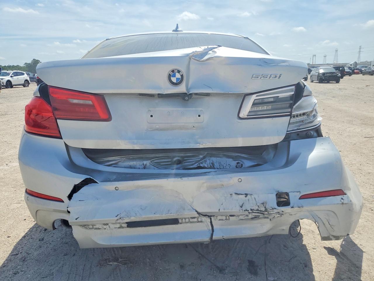 2018 BMW 530