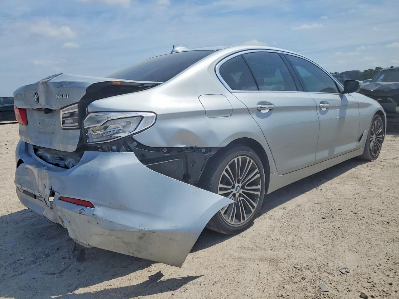 2018 BMW 530