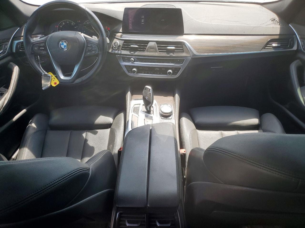 2018 BMW 530