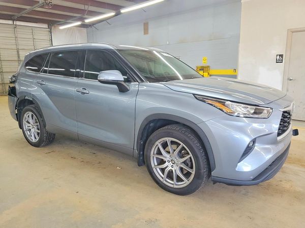 2020 TOYOTA HIGHLANDER XLE Nav