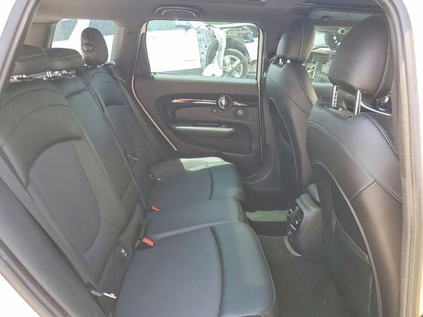 2017 MINI COOPER