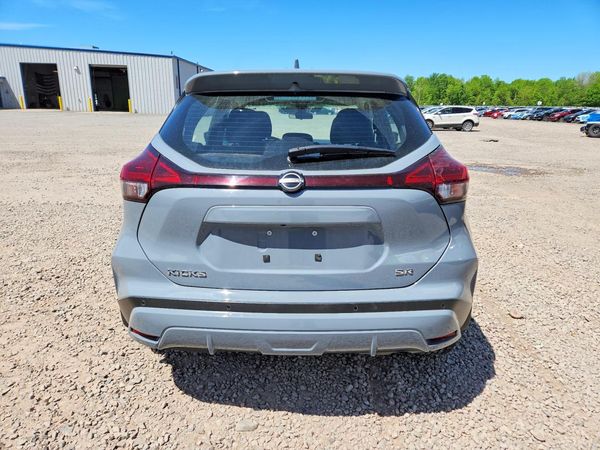 2024 NISSAN KICKS