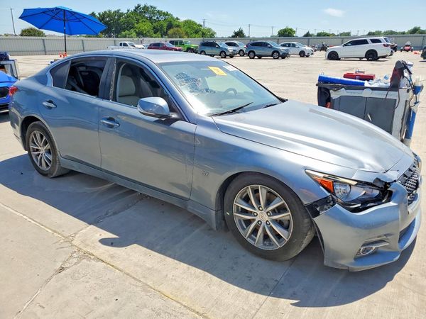 2015 INFINITI Q50