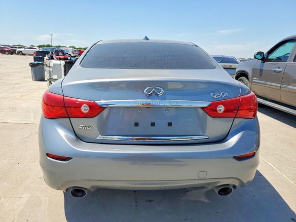 2015 INFINITI Q50