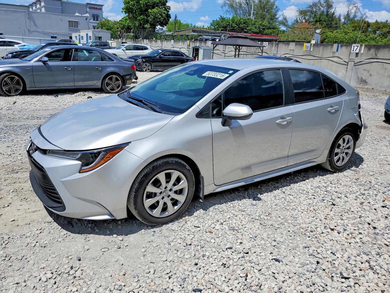 2025 TOYOTA COROLLA LE