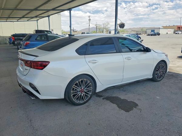 2022 KIA FORTE GT