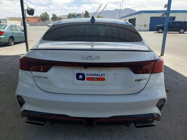 2022 KIA FORTE GT