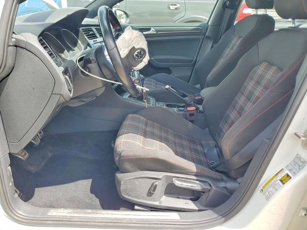 2018 VOLKSWAGEN GTI
