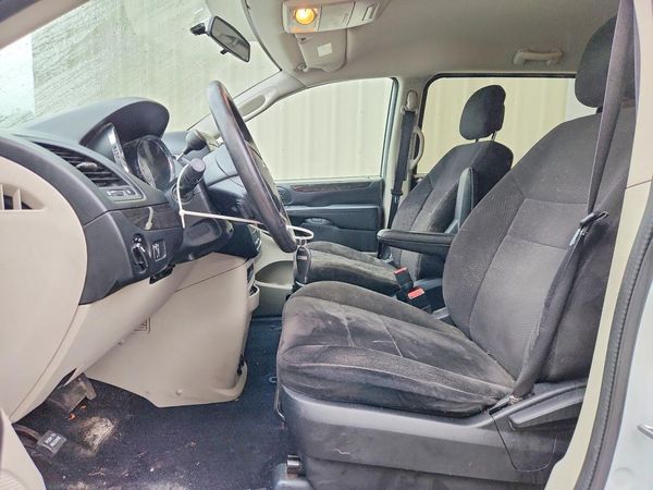2013 DODGE GRAND CARAVAN SE