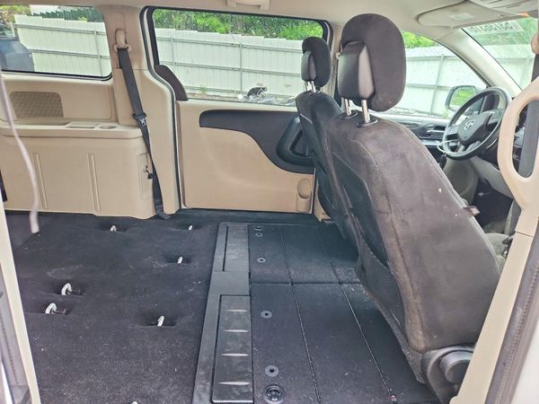 2013 DODGE GRAND CARAVAN SE