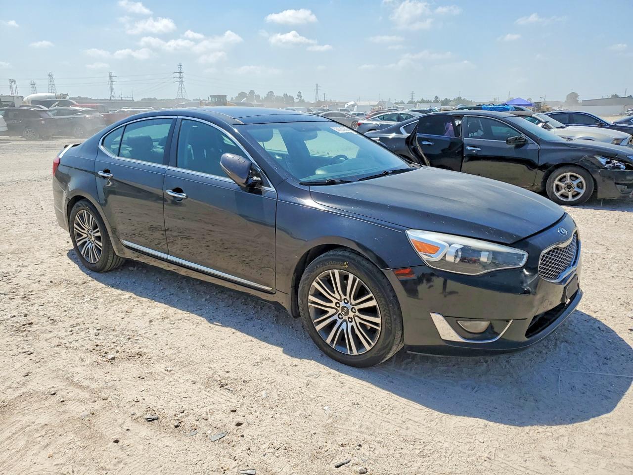 2015 KIA CADENZA