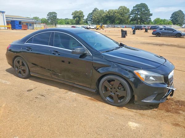 2015 MERCEDES-BENZ CLA-CLASS CLA250 — Passenger 3/4