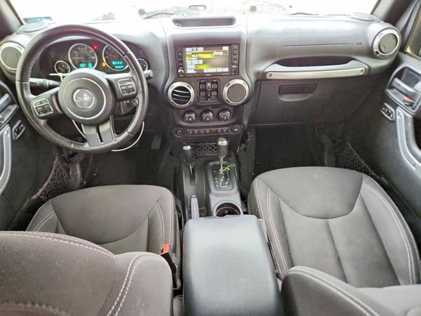 2017 JEEP WRANGLER UNLIMITED SAHARA 4X4