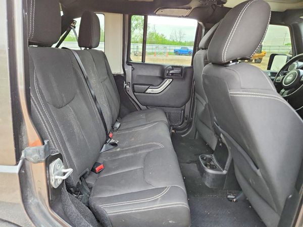 2017 JEEP WRANGLER UNLIMITED SAHARA 4X4