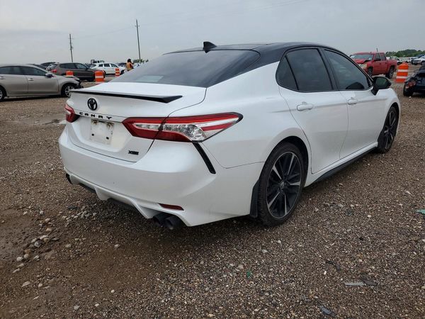 2020 TOYOTA CAMRY