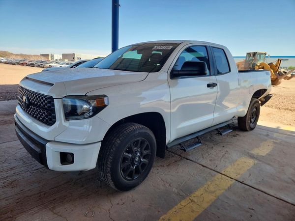 2021 TOYOTA TUNDRA SR5 grade
