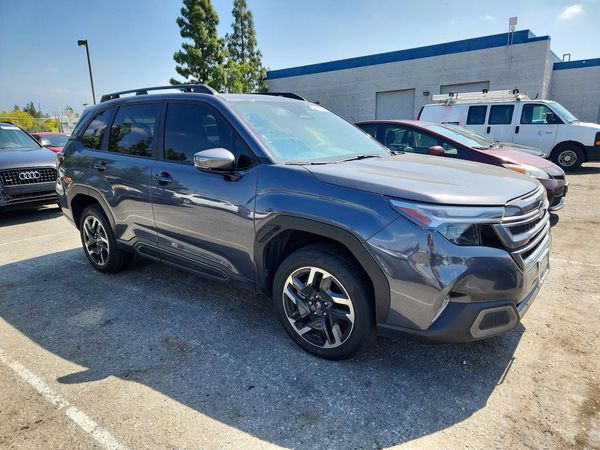 2025 SUBARU FORESTER