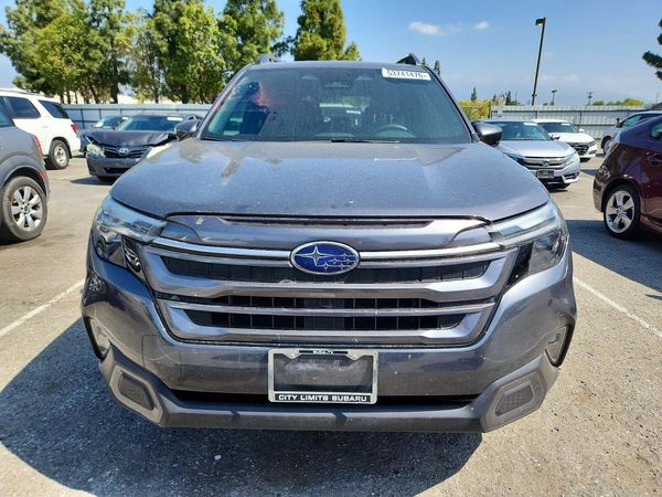 2025 SUBARU FORESTER
