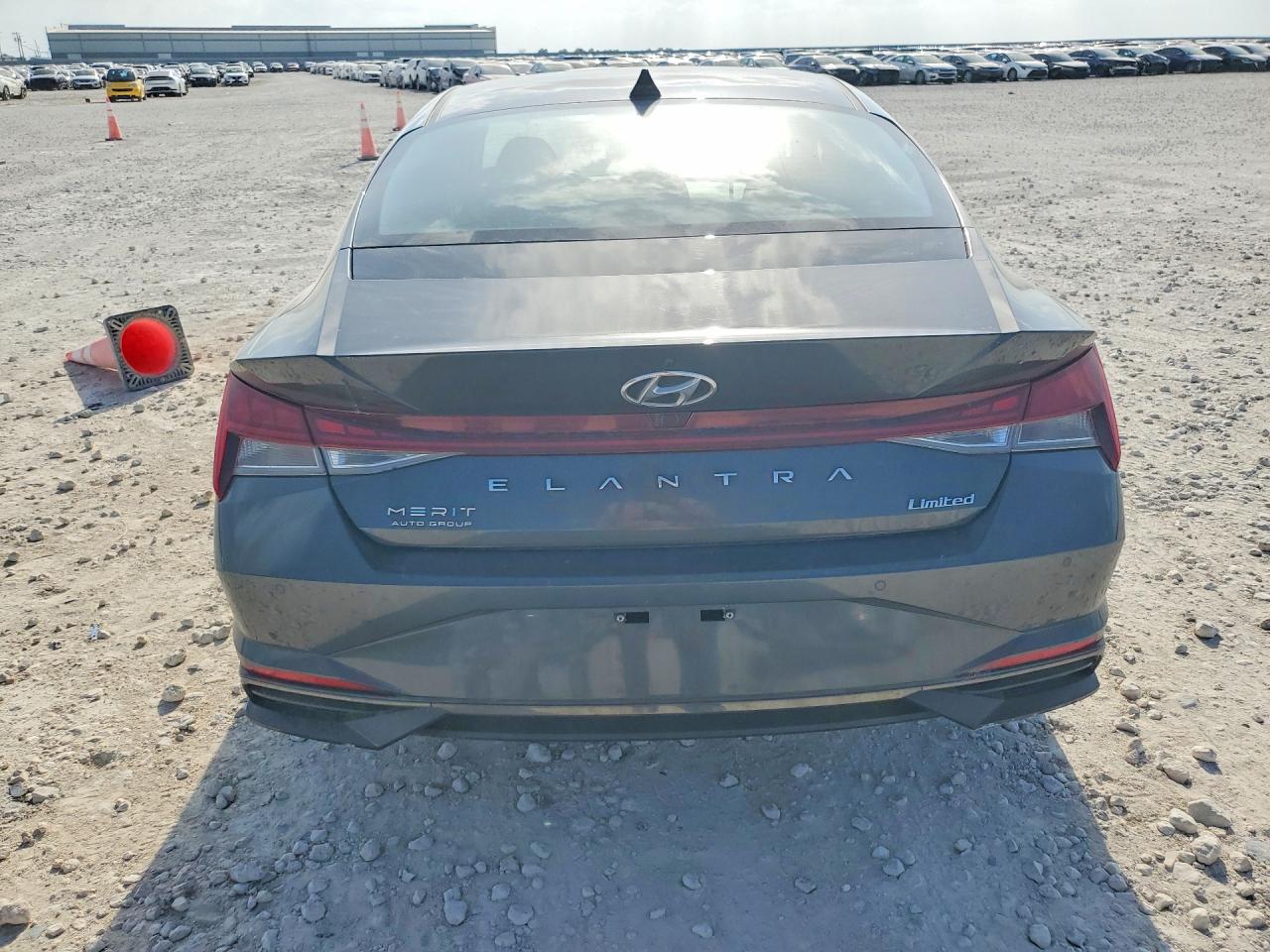 2022 HYUNDAI ELANTRA Limited