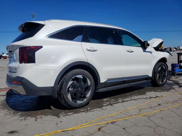 2025 KIA SORENTO
