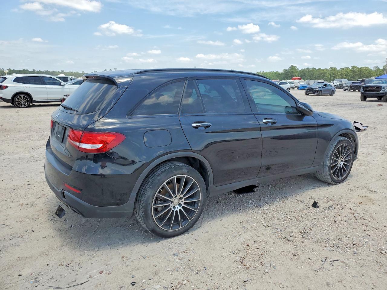 2016 MERCEDES-BENZ GLC GLC300