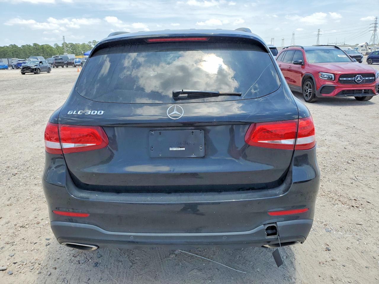 2016 MERCEDES-BENZ GLC GLC300