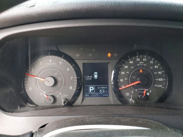 2015 TOYOTA SIENNA