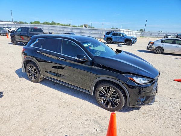 2022 INFINITI QX50 Luxe