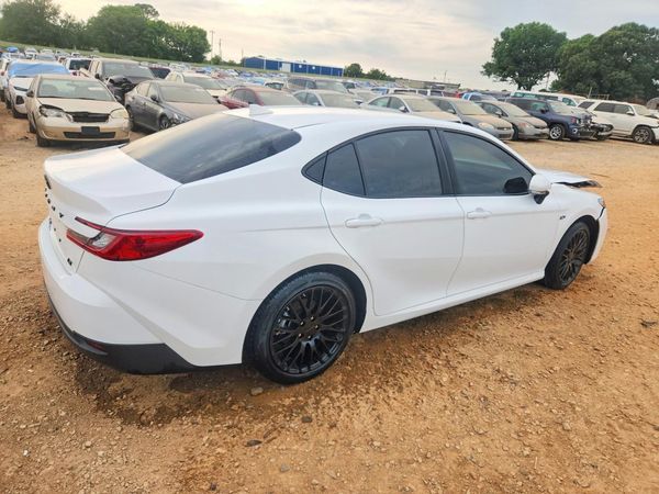 2025 TOYOTA CAMRY