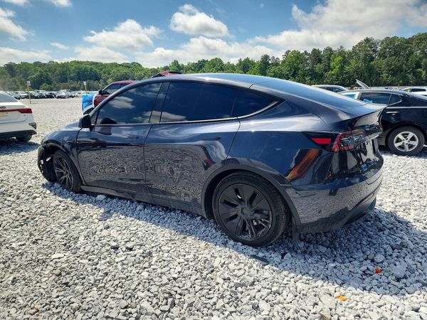 2025 TESLA MODEL Y