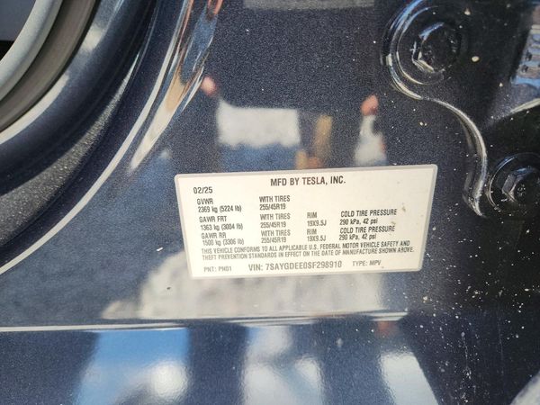2025 TESLA MODEL Y