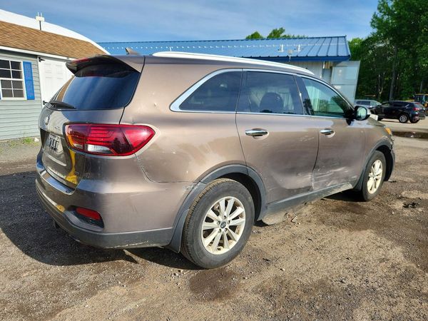 2019 KIA SORENTO L, LX, S