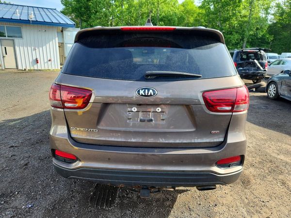 2019 KIA SORENTO L, LX, S
